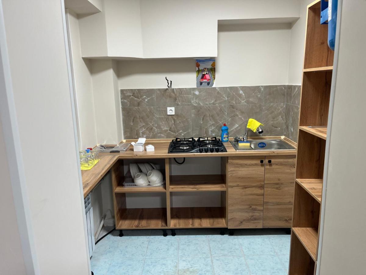 Hostel Nomad Алматы Экстерьер фото