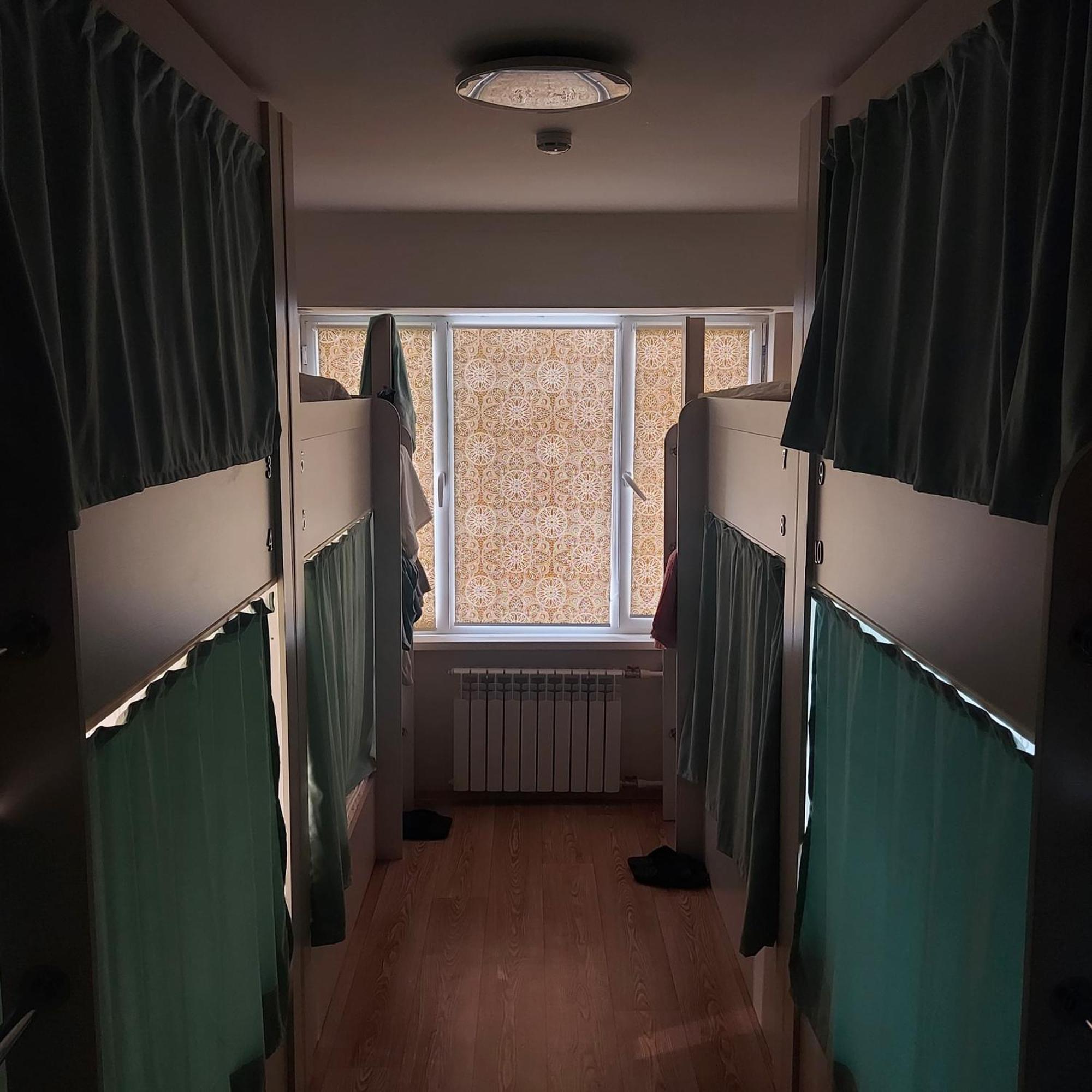 Hostel Nomad Алматы Экстерьер фото