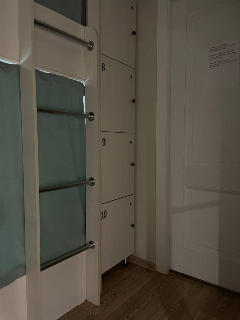 Hostel Nomad Алматы Экстерьер фото