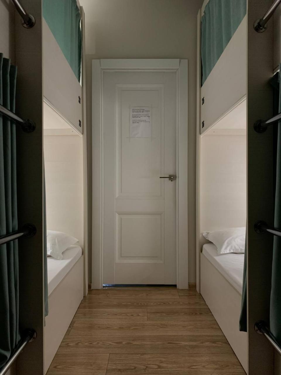 Hostel Nomad Алматы Экстерьер фото